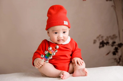 朝阳六个月宝宝总是摇头